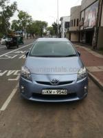 Toyota Prius car for rent in Colombo