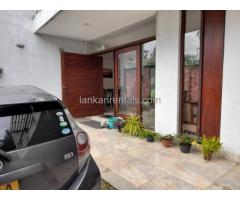 4 Bedroom Contemporary Style House, 800m to Thorana Junction/Highway entrance