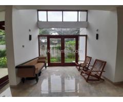 4 Bedroom Contemporary Style House, 800m to Thorana Junction/Highway entrance