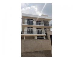 Newly built 2nd floor house for rent in Kottawa