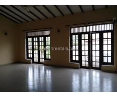 Up-stair House upper floor for rent in Panadura