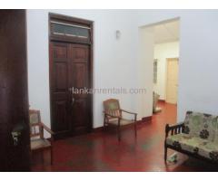 Colonial Style Spacious family home for rent ot lease in Demetagoda