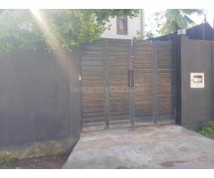 2 Bedroom Ground Floor Apartment for Rent in Nugegoda Jambugasmulla Mawatha