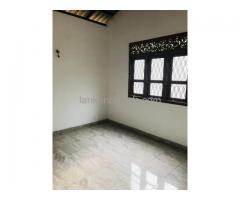 Brand new House for rent with 2 Bedrooms in Hunupitiya