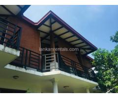 Upstairs House for Rent in Piliyandala