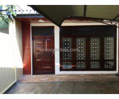 Two bedroom house for rent in Dehiwela