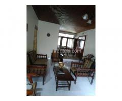 4-bedroom house with 2 bathrooms for rent in Kandy