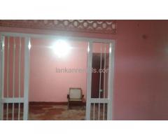 02 Bed Room House For Rent in Makola
