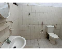 3 bed room fully tiled house for rent