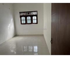 3 bed room fully tiled house for rent