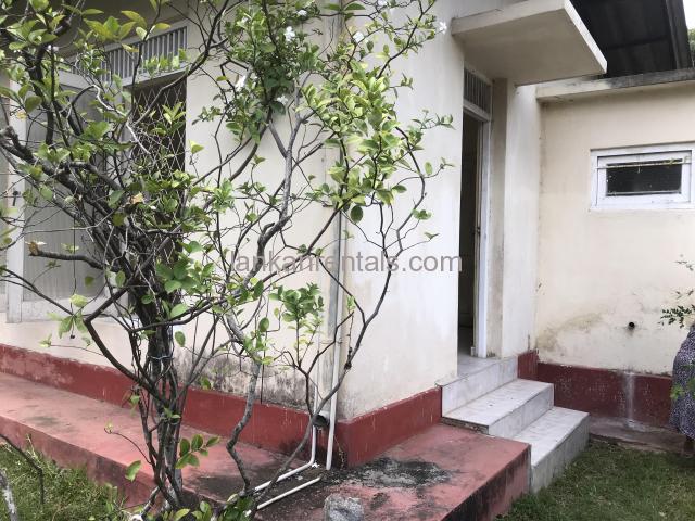 ROOM FOR RENT IN  Anderson road, kalubowila