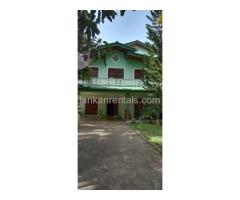 Upstairs house for rent at Unawatuna