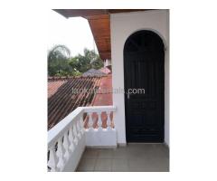 2 bed room ( up stairs) House for rent in Nugegoda