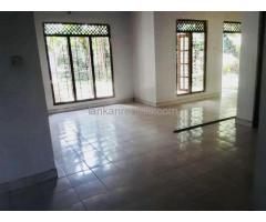 2 bedroom house for rent - Habarakada, Athurugiriya