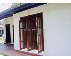 2 bedroom house for rent - Habarakada, Athurugiriya