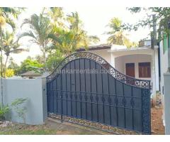 house with 2 bedrooms and one bathroom for rent in homagama