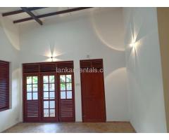 house with 2 bedrooms and one bathroom for rent in homagama