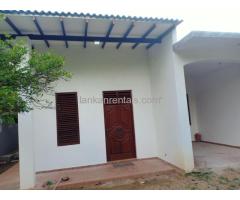 house with 2 bedrooms and one bathroom for rent in homagama