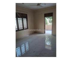 Upstair Anex for Rent in Kalutara Town.