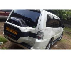 Rent car- Mitsubishi Montero