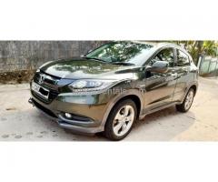 Rent a car- Honda Vezel jeep