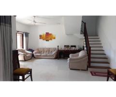 Luxury 3 story rent house in Kottawa