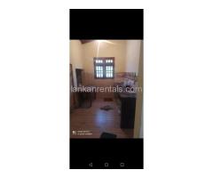 Rent upstair apartment in Muruthalawa, Dehideniya