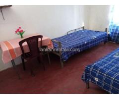 room for rent in talawatugoda