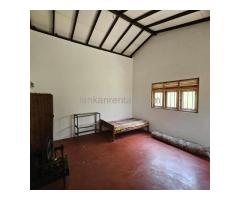2 Room 1 bath house for rent - Poddala/ Galle