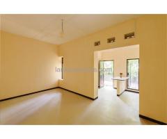 Annex within 10 mins walking distance to Panadura town