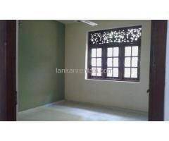 Rent house Athurugiriya