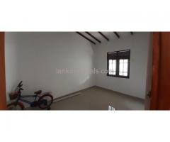 House for rent in Polwatte, Pannipitiya.