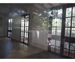 3 bed room house at karagampitiya,dehiwala