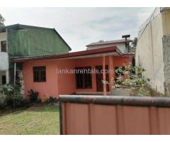 Piliyandala (maviththara north) house for rent