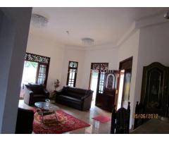 Four (4) Bedrooms house for rent in Athurugiriya Town