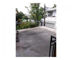 3 roomed upstair apartment for rent