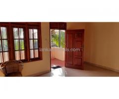 Upstair anex for rent in kalutara town