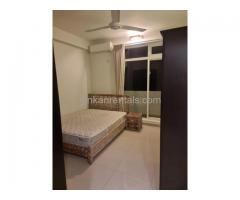 Apartment house rooms for rent
